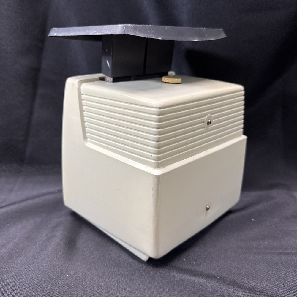 Vintage Handson 1960s Kitchen Scale