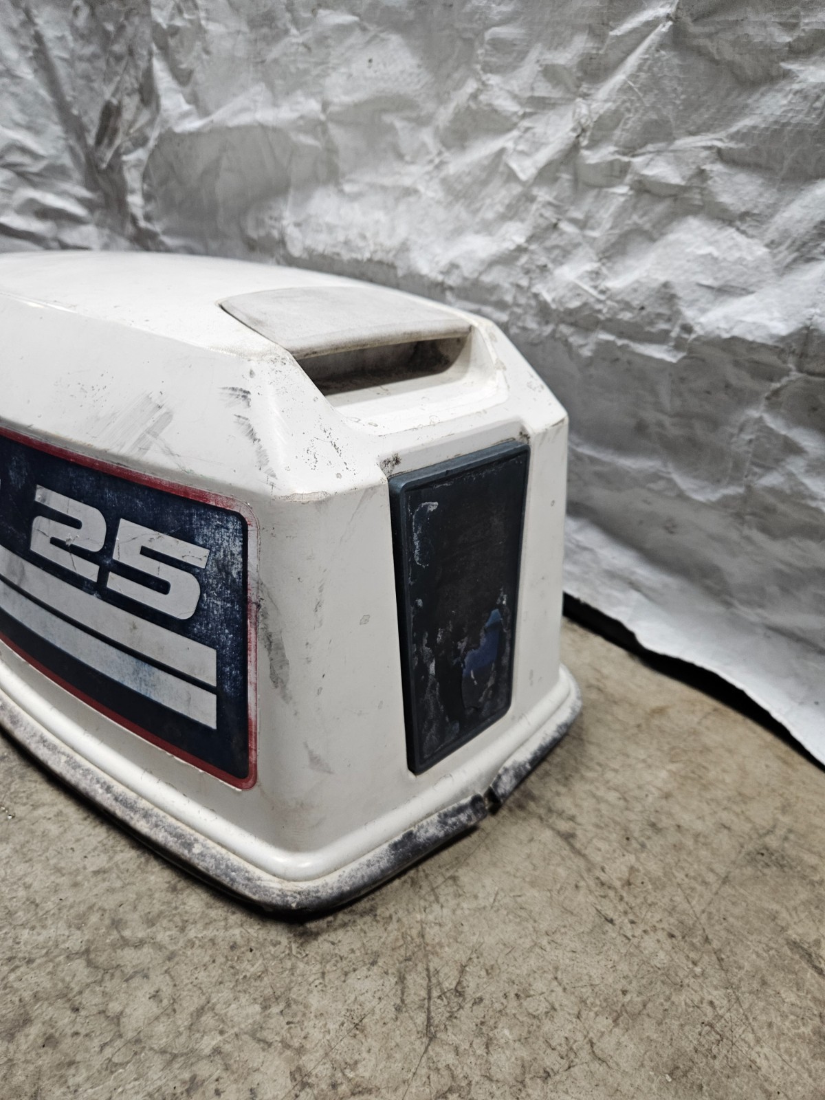 OEM Evinrude 25hp Johnson Top Cowling Hood Cowl Cover White Blue Red Decals