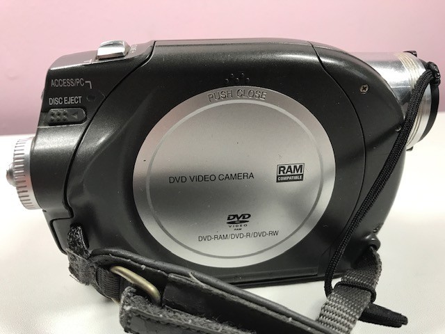 Panasonic VDR-D100 Camcorder - Silver