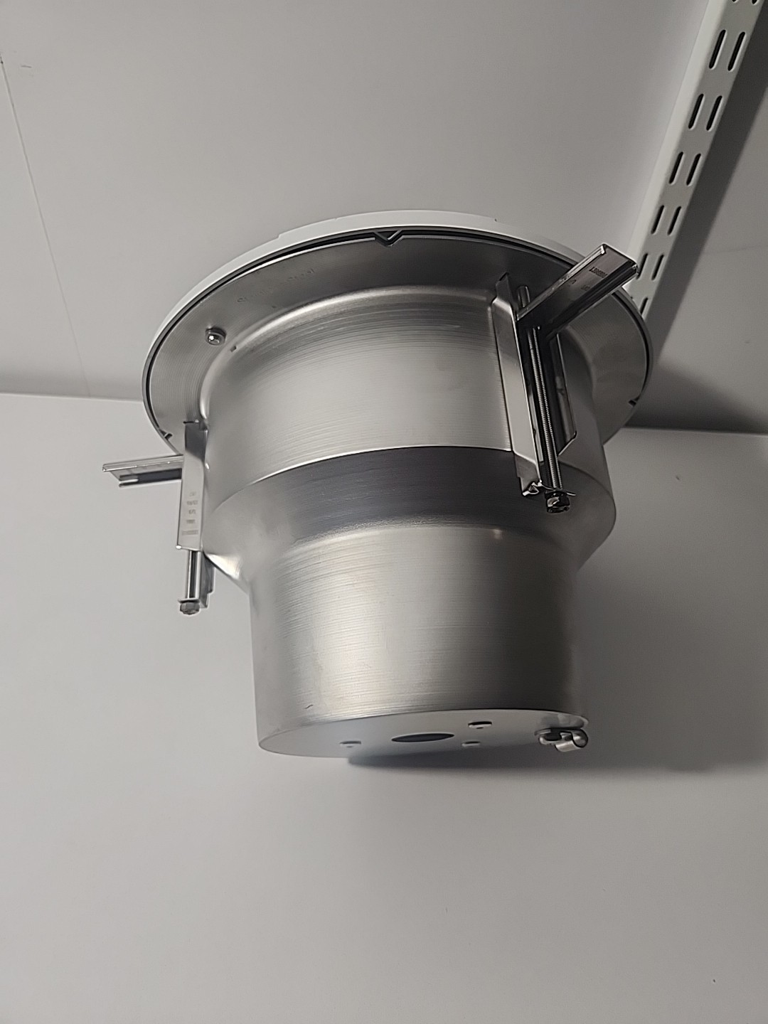 AXIS P5635-E 60 HZ 360 Degree PTZ Indoor/Outdoor Survelliance Camera Dome