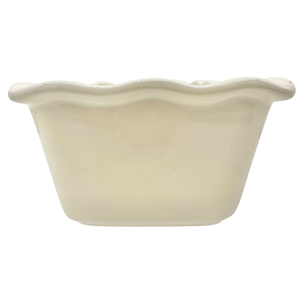 Christmas Tree Ceramic Baking Dish Scalloped Edges Festive Pattern