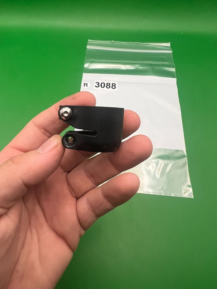 Dye Low Rise Feedneck