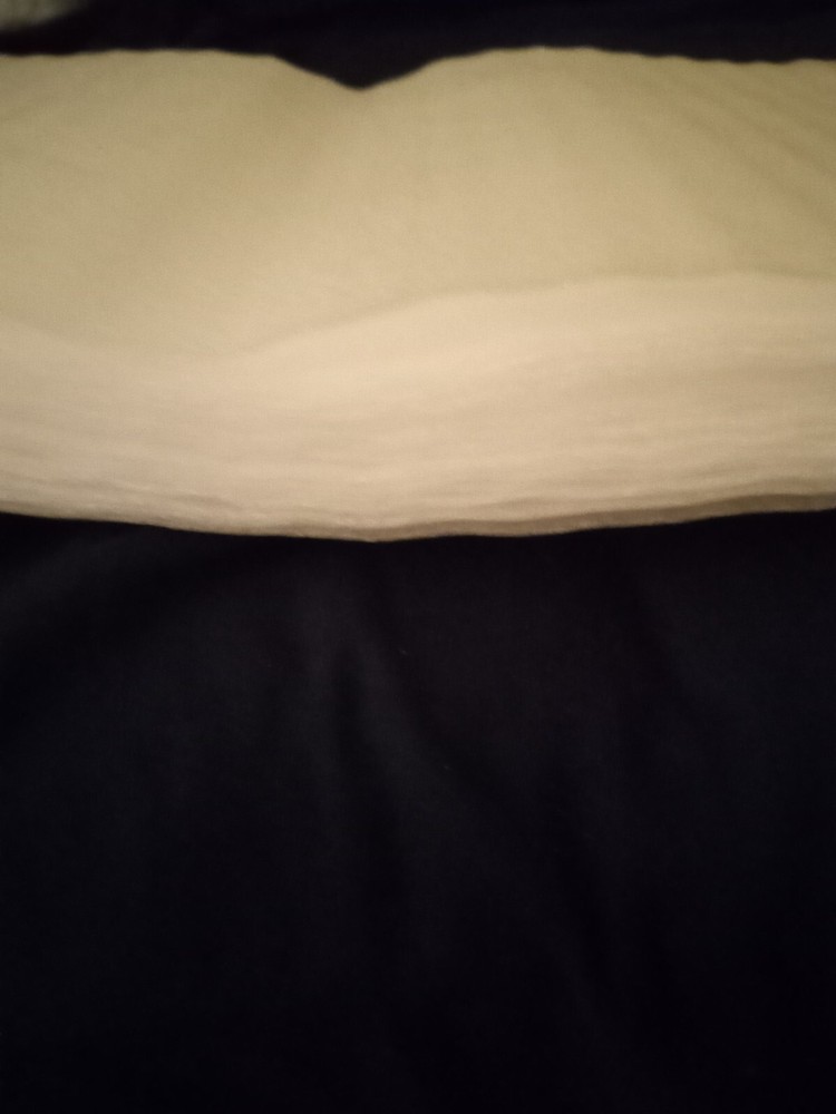 65 thin foam packing sheets