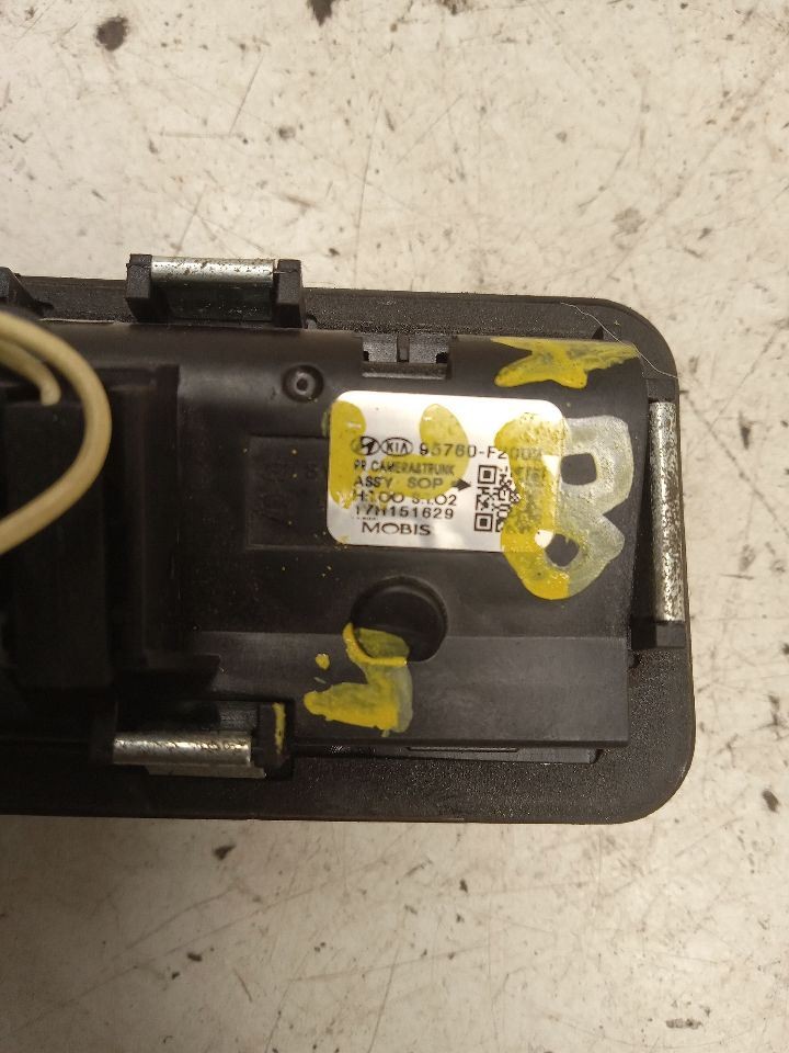 Camera/Projector Rear View Camera Decklid Fits 17-18 ELANTRA 928525