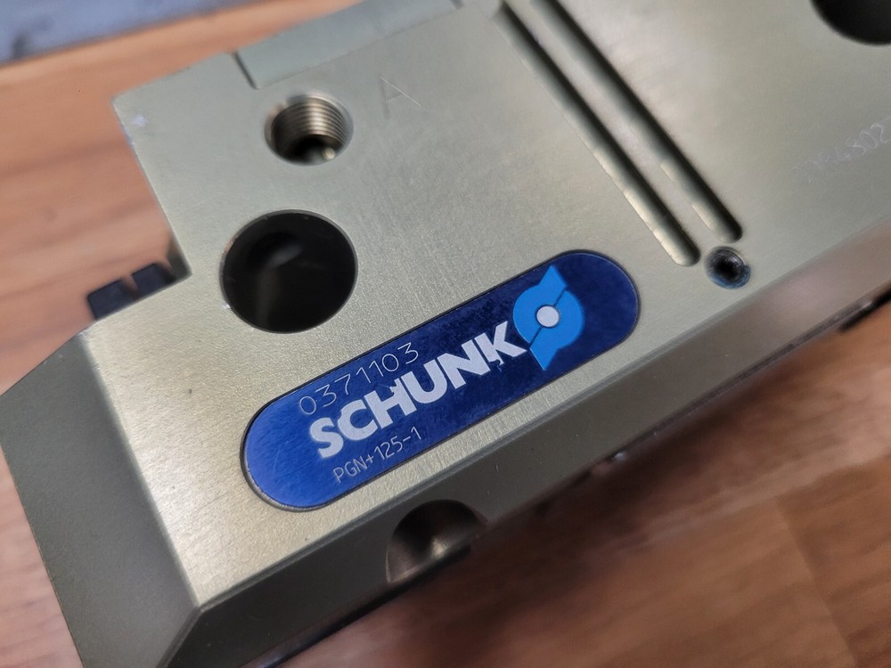 SCHUNK PGN 125 1 PNEUMATIC CHUCK