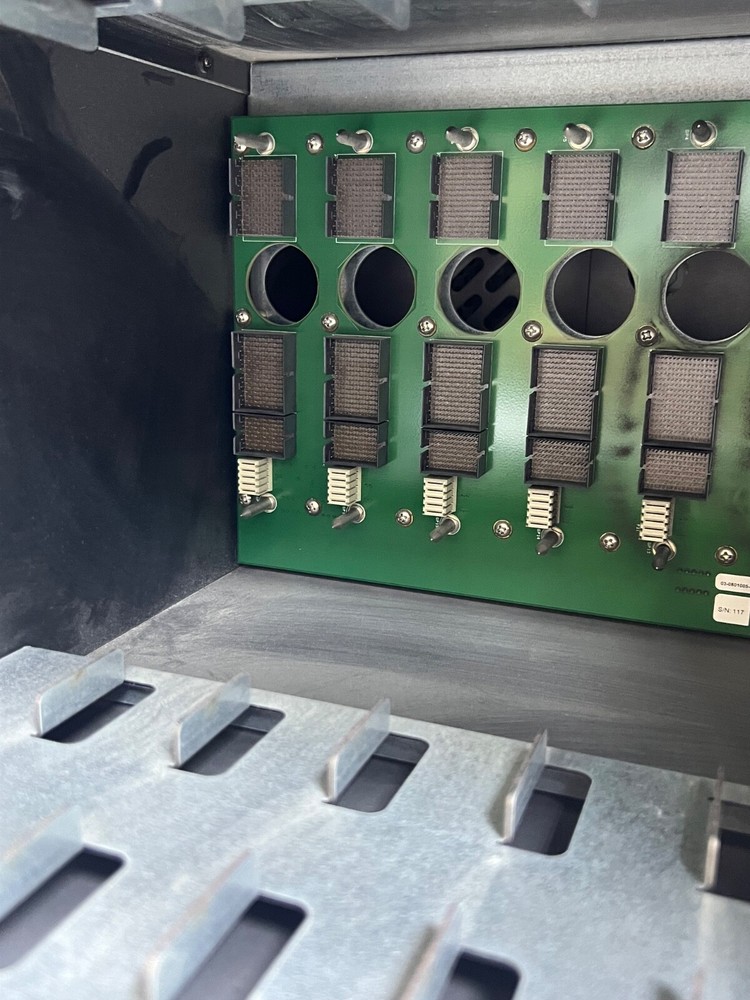 BARCO DX-700 VIDEO PROCESSOR (FOR PARTS)