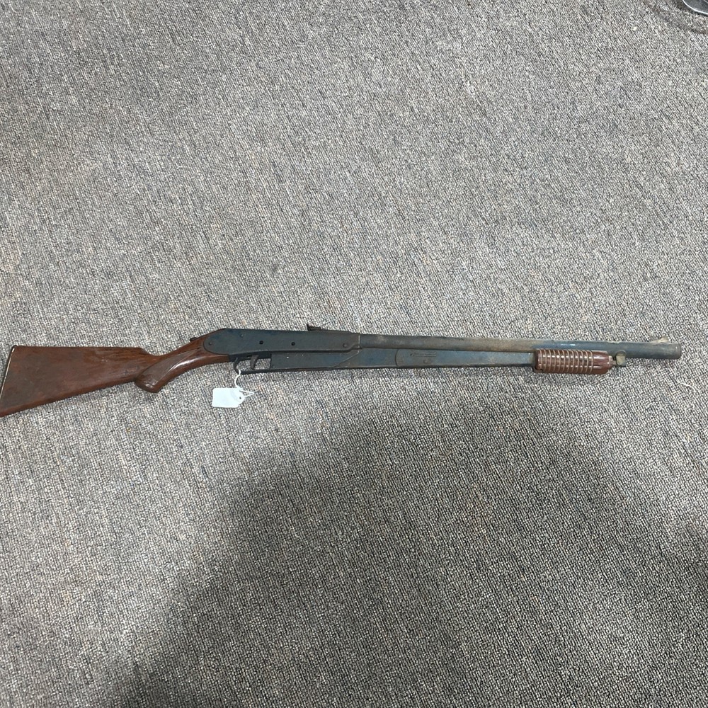 Classic DAISY Model No 25 BB Rifle Pump Action - WORKS GREAT