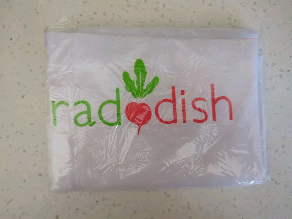 Raddish Kids Apron New In Package