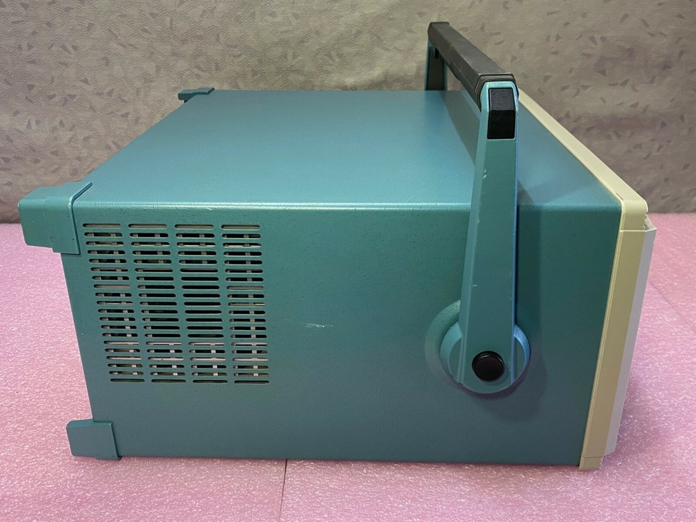 TEKTRONIX 3001GPX LOGIC ANALYZER