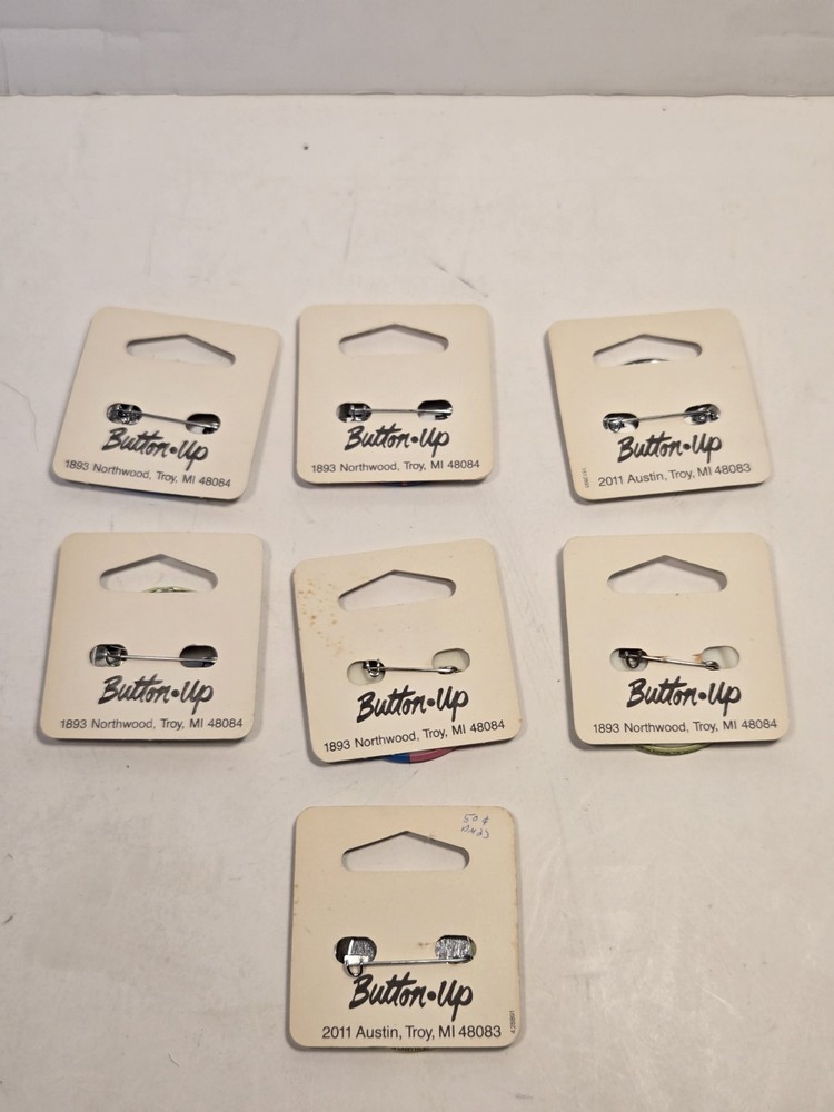 7 Vintage The simpsons Buttons