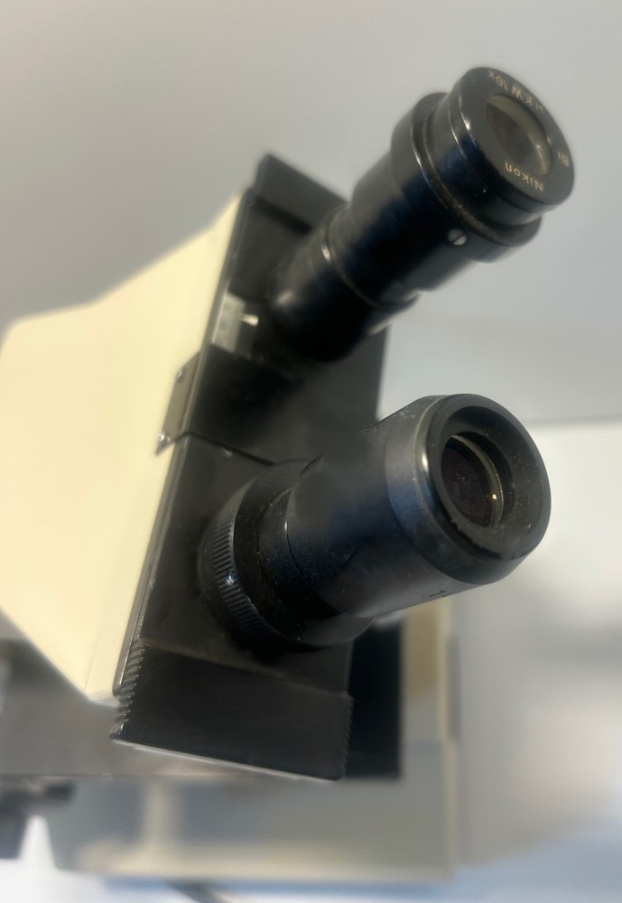 Olympus CH Binocular Laboratory Microscope 50, 60 Hz