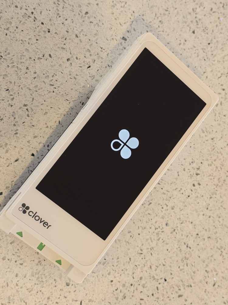 Clover Flex C405 Handheld POS Management System w/ Receipt +  Scanner