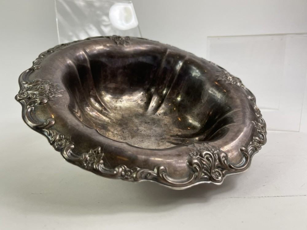 Compote Low Fruit Bowl Silver Plate 10" diameter Grapes Fruit Maker Unknown