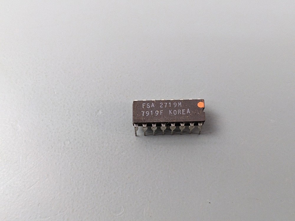 (2) Fairchild FSA2719M 8-Diode Array ICs, Ceramic