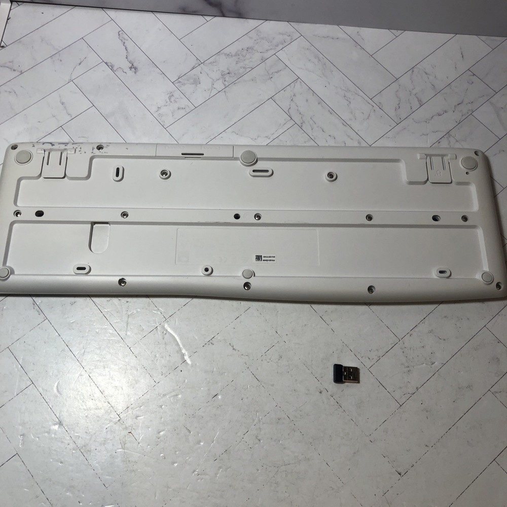 Logitech K295 Silent Touch Wireless Keyboard White w Receiver Dongle