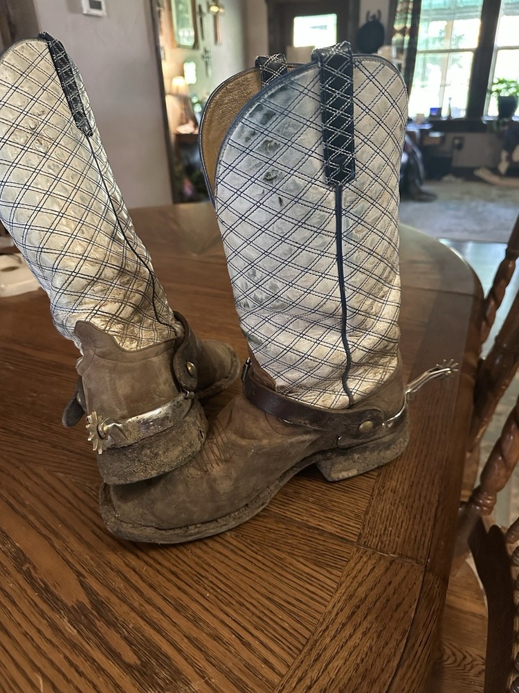 Circle R Cutting Spurs