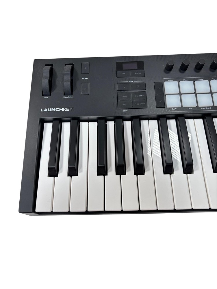 Novation Electronic Music Systems Launchkey37 MIDI Keyboard Controller