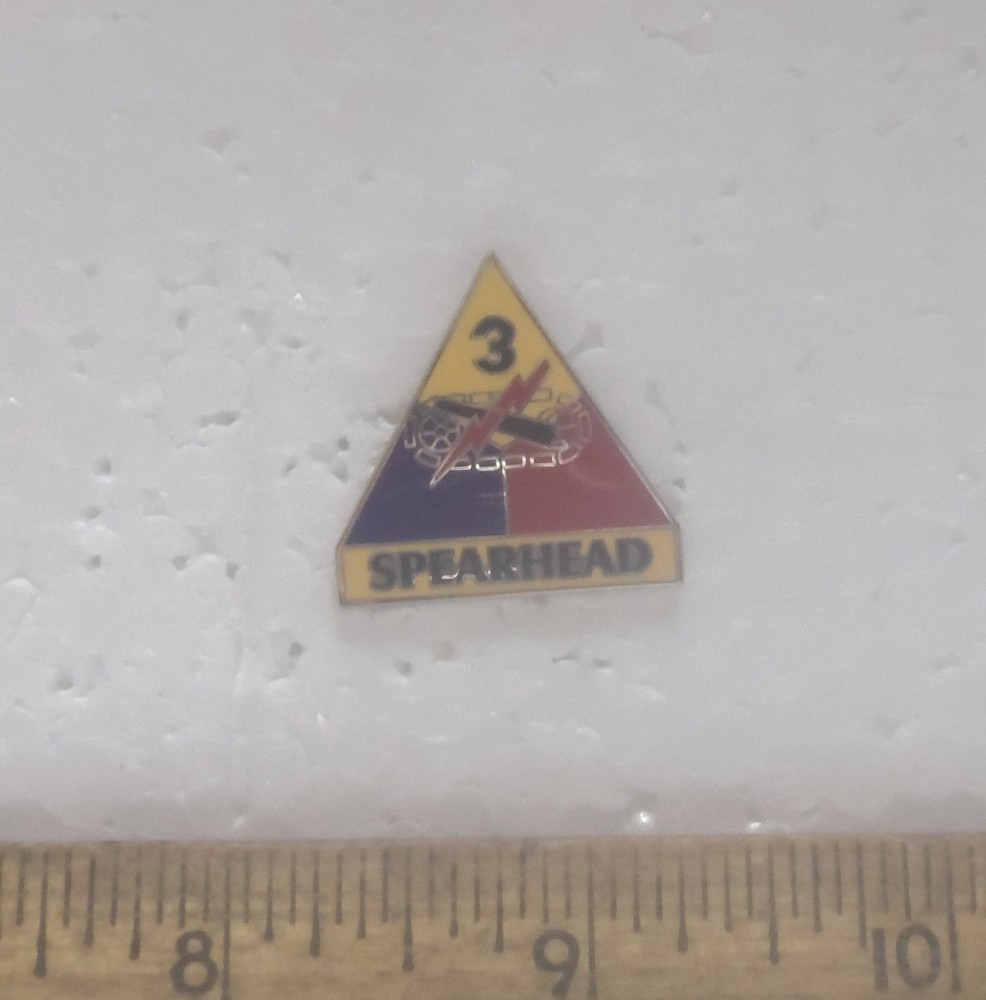 US Army - 3rd Armored Division "Spearhead" Pin