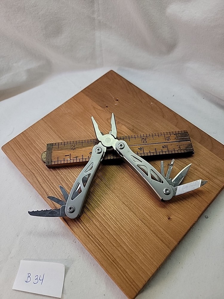 Multi Tool 8 Blades Unbranded