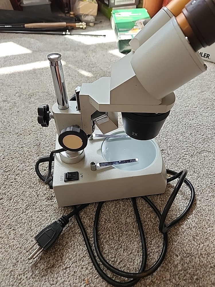 Nasco Stero Tri Power Microscope Top Bottom Lighting