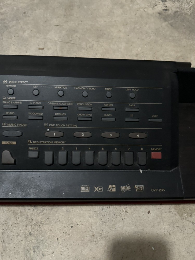 yamaha clavinova CVP-205 control panel