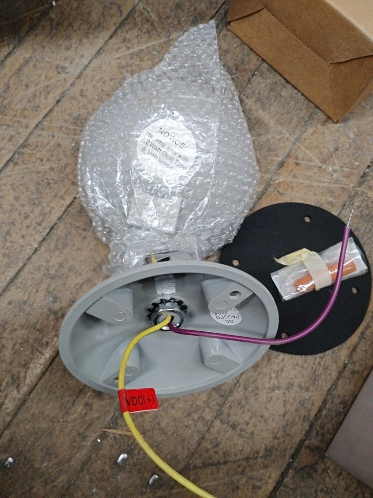 MULE GWP-1-6V-7.2W Weatherproof Single Remote Head
