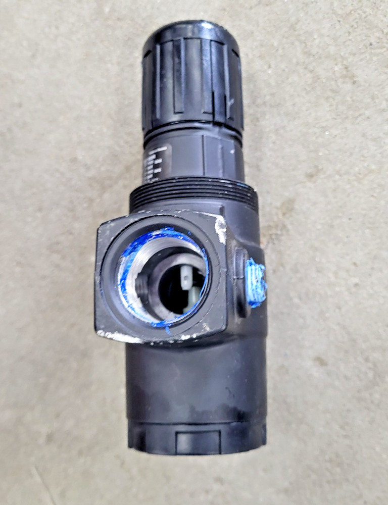 *NICE* DIXON R17-800R air pressure regulator