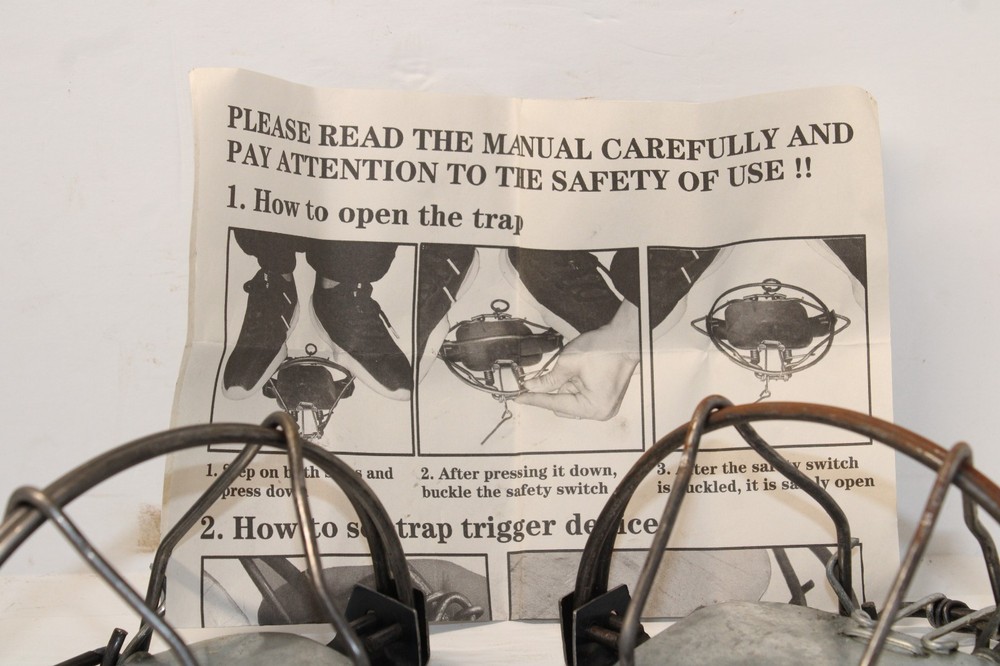 Foothold Animal Traps (Pair/NIP)