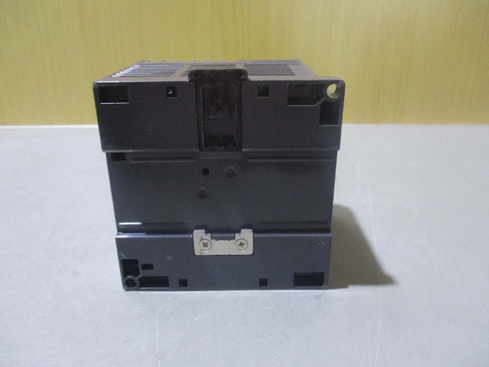 KEYENCE KV-N14AT Programmable Controller PLC Automation USED