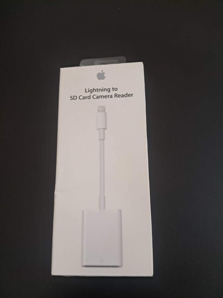 Apple Lightning SD Card Camera Reader, MPN 602-00375-8