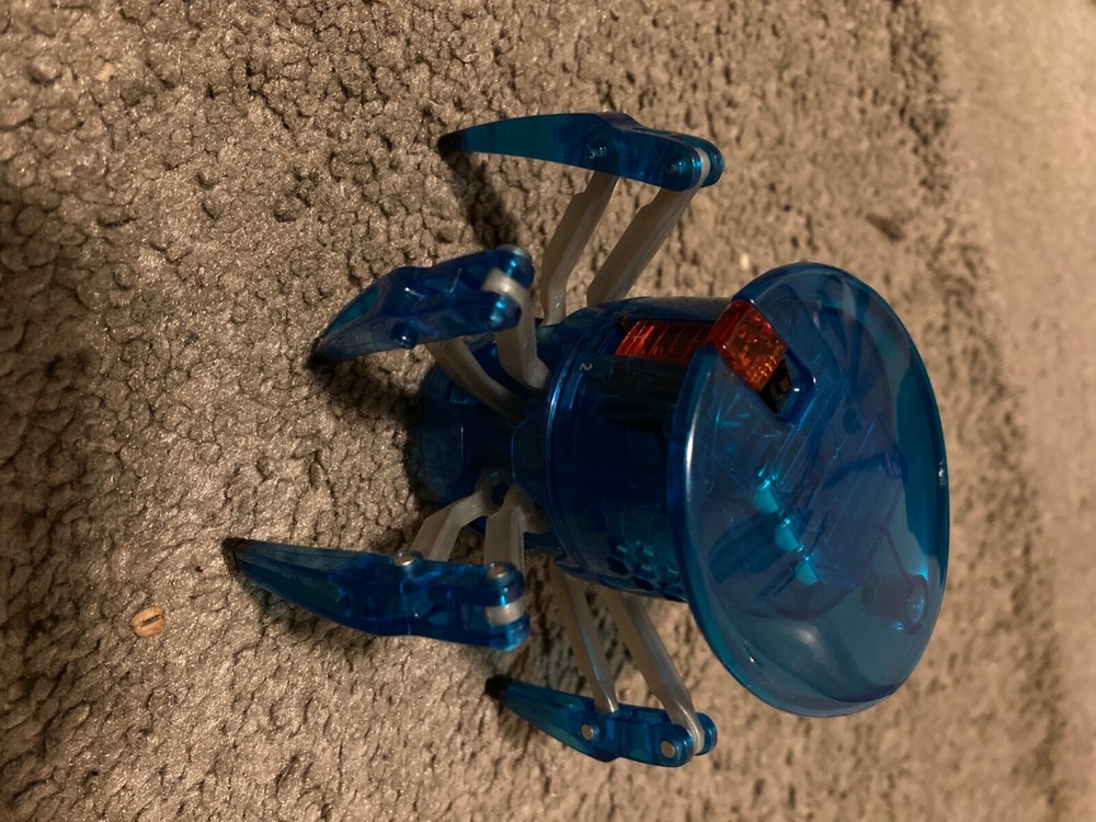 RC 2 channel Robot Hexbug Spider - height 3" Blue