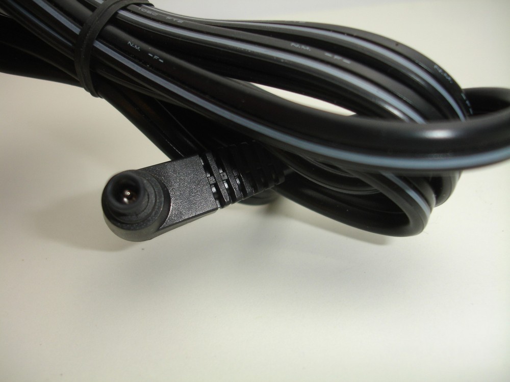 Nikon PW-EC1 Car Outlet Cable