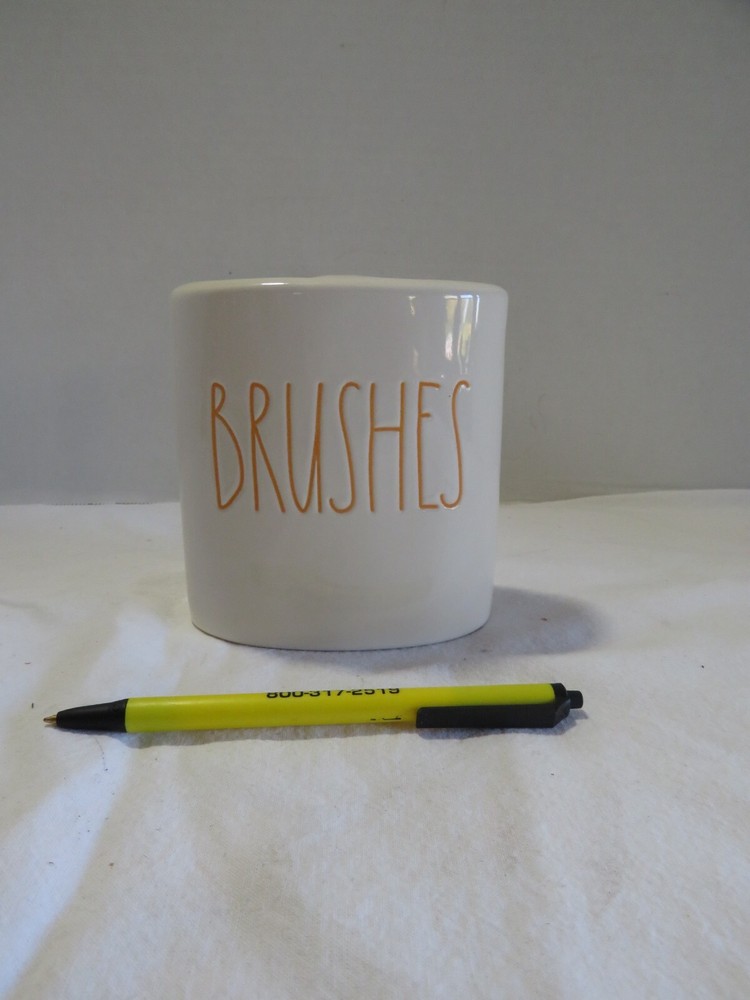 RAE DUNN TOOTHBRUSH/BRUSH HOLDER WHITE/ORANGE