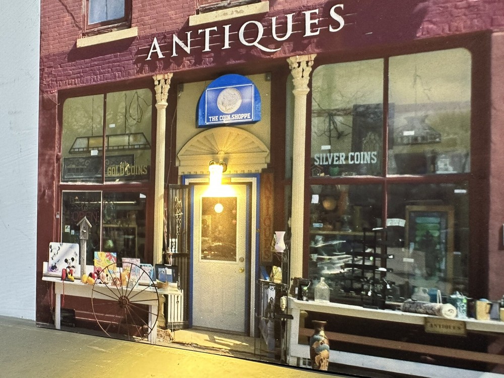 HO Scale ANTIQUE STORE - Building Flat/ front w/LED - scratch built