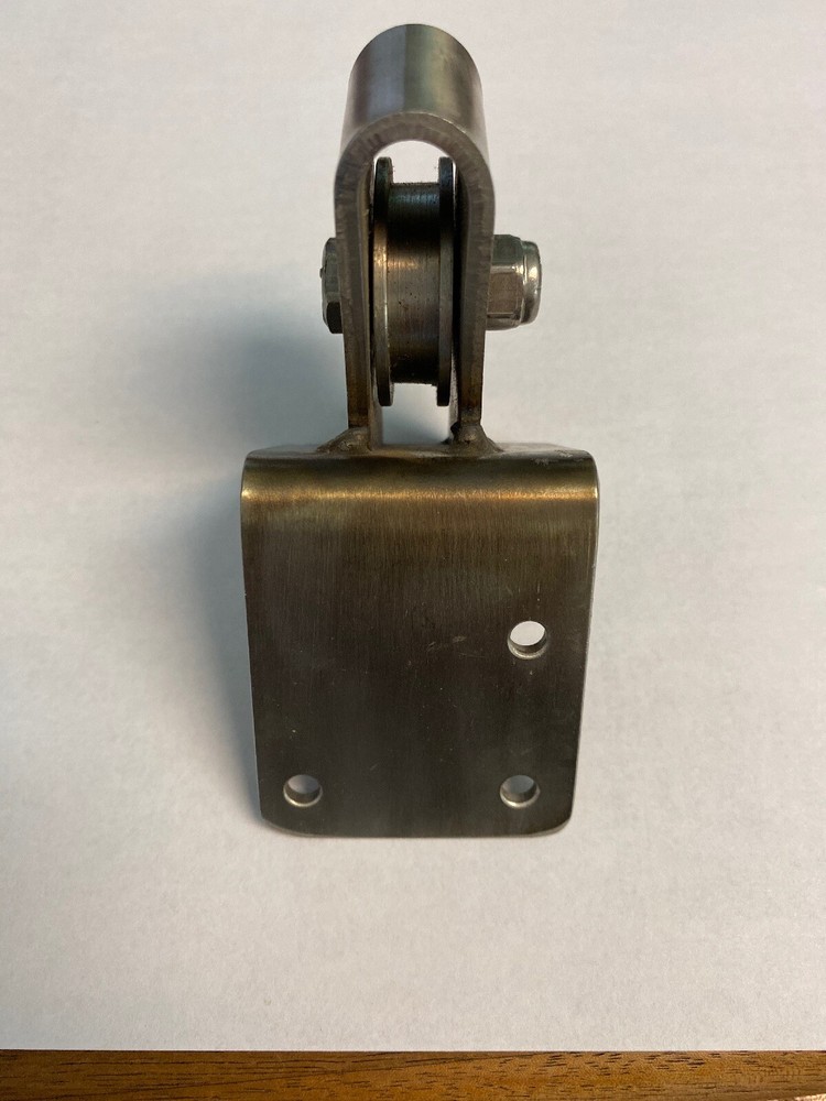 Stainless Mount And Block Centerboard Wire?