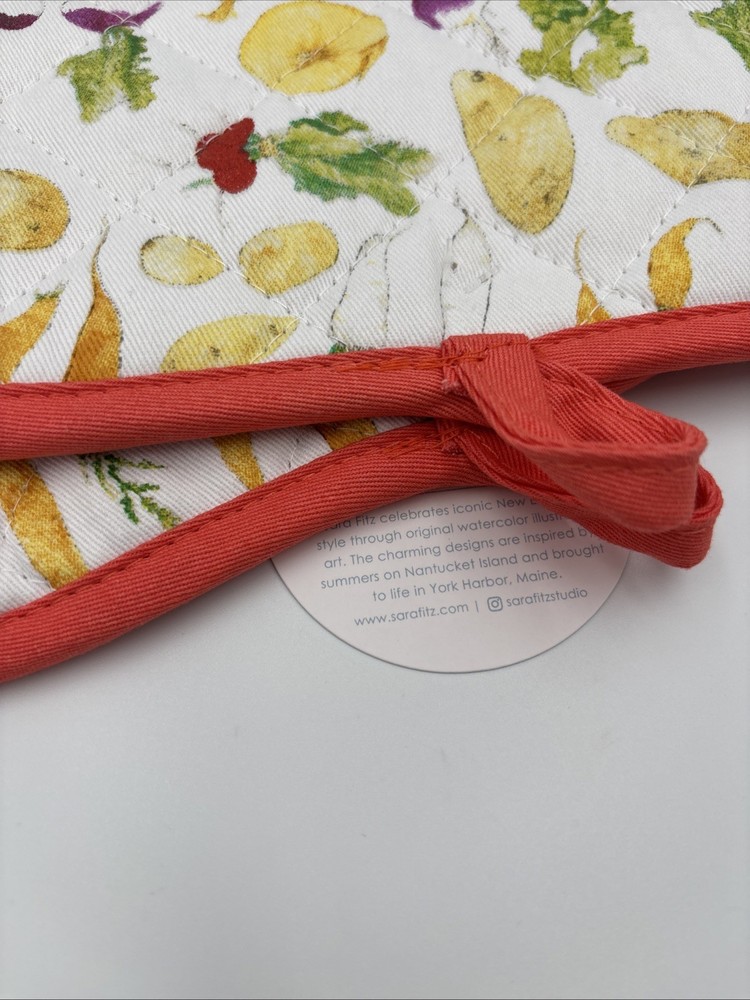 Sara Fitz Root Vegetable Themed Pot Holder Set *New*