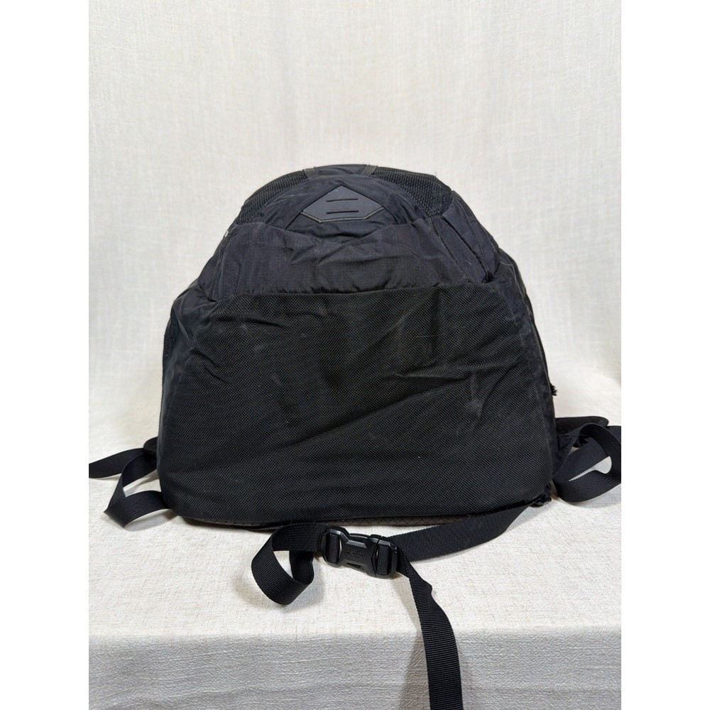 The North Face Recon Backpack - Black - Pre-Owned