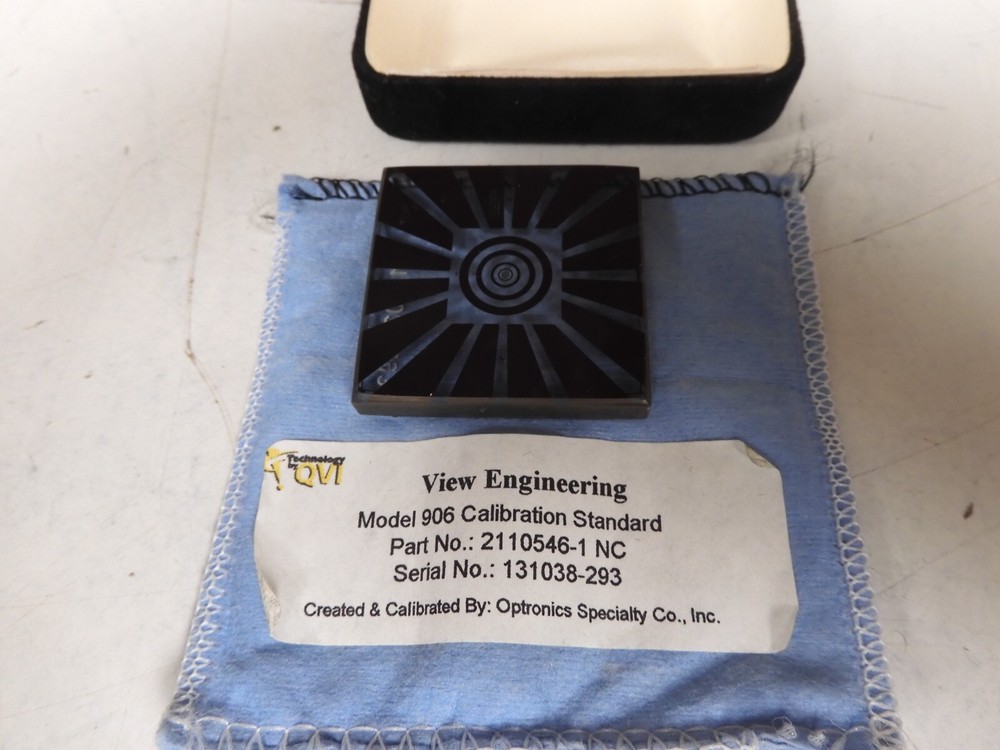View Engineering - model 906 - Calibration/Alignment Standard in case - PZ72