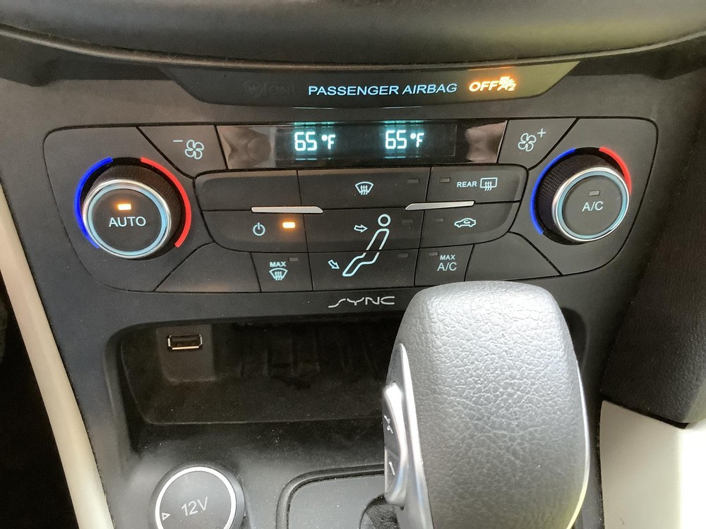 Used A/C Selector Switch fits: 2017 Ford Focus gasoline automatic temperature co