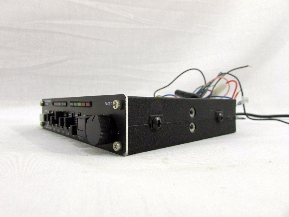 Rectilinear Sound Stereo Equalizer with Ignition Cutoff / Security Alarm