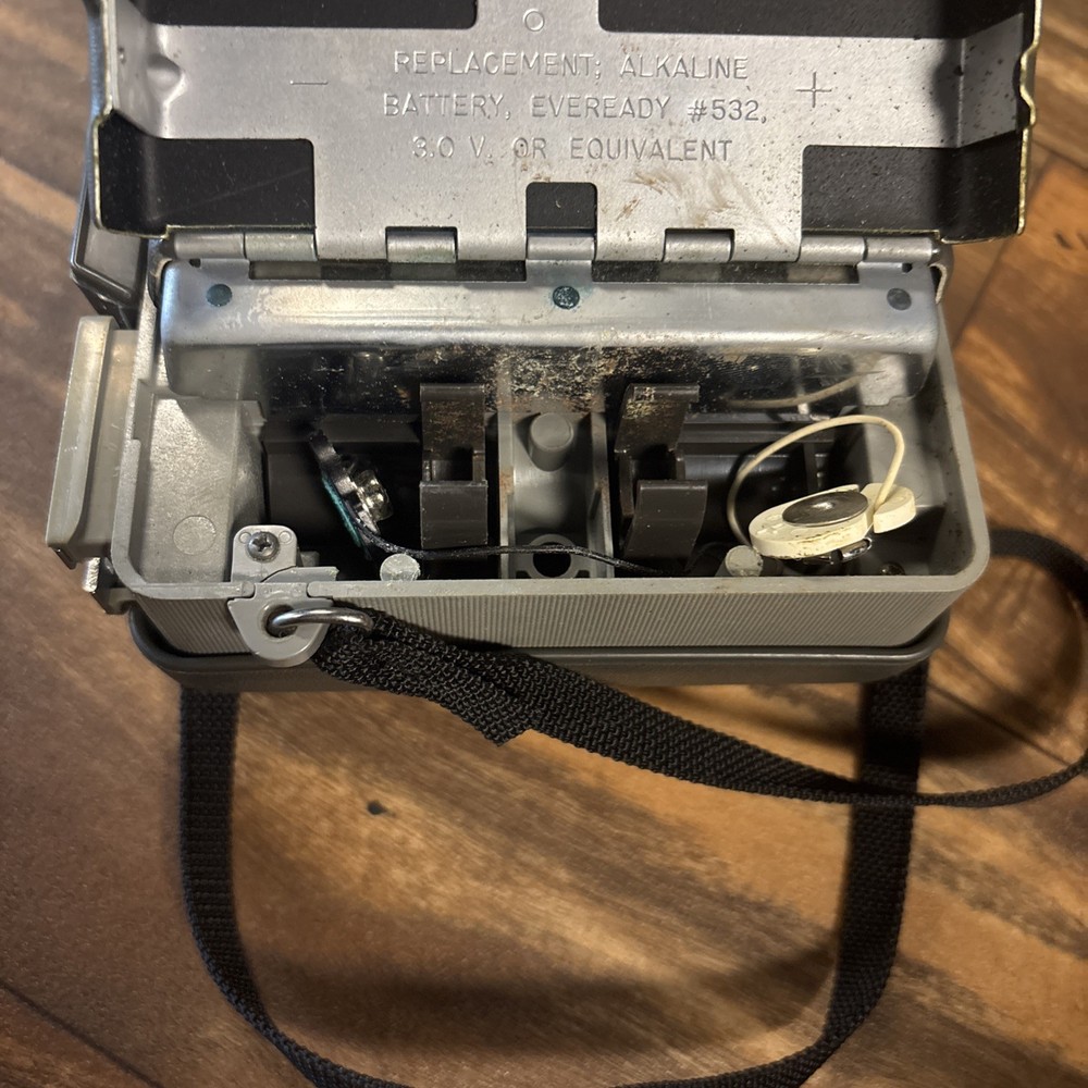 Polaroid 440 Land Camera