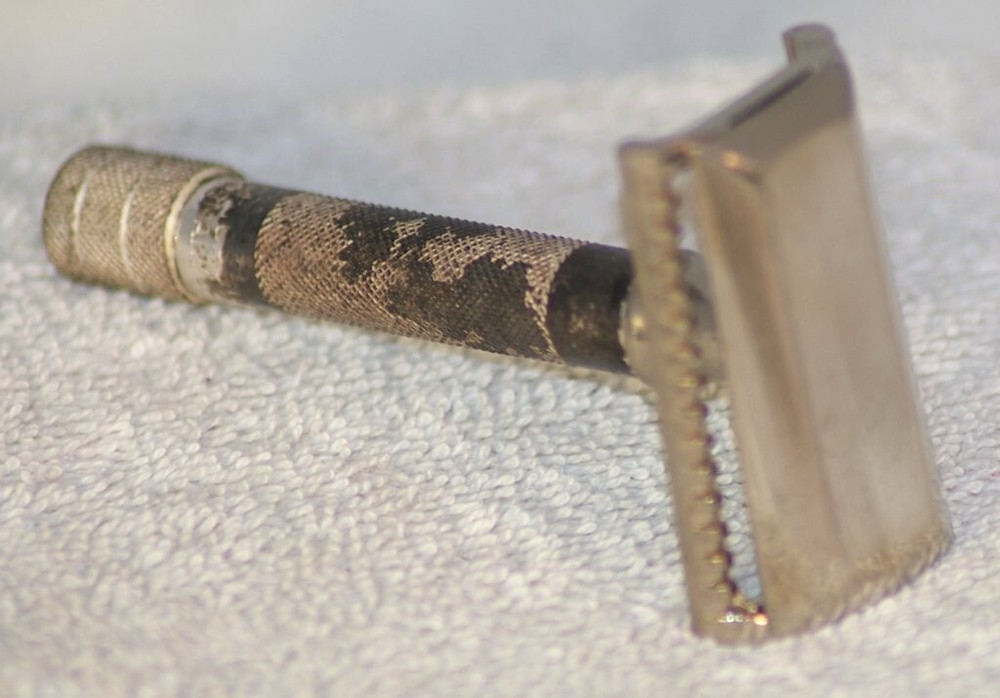 Pomco Hoffritz Style Slant Razor from about 1937
