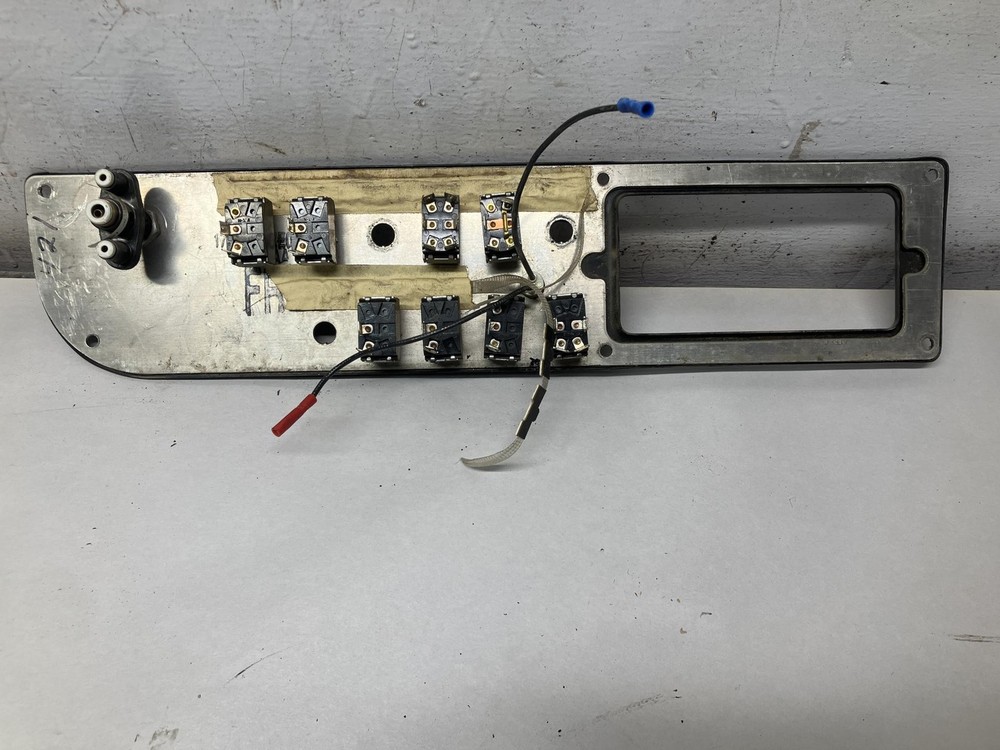 2001-2005 Peterbilt 378 SWITCH Dash Panel - Used