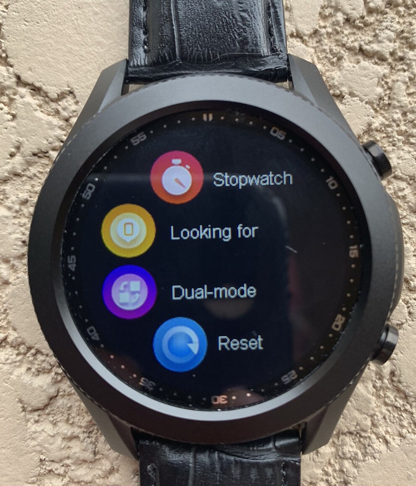 Multi Function Smartwatch For Android And IOS Touchscreen Bluetooth