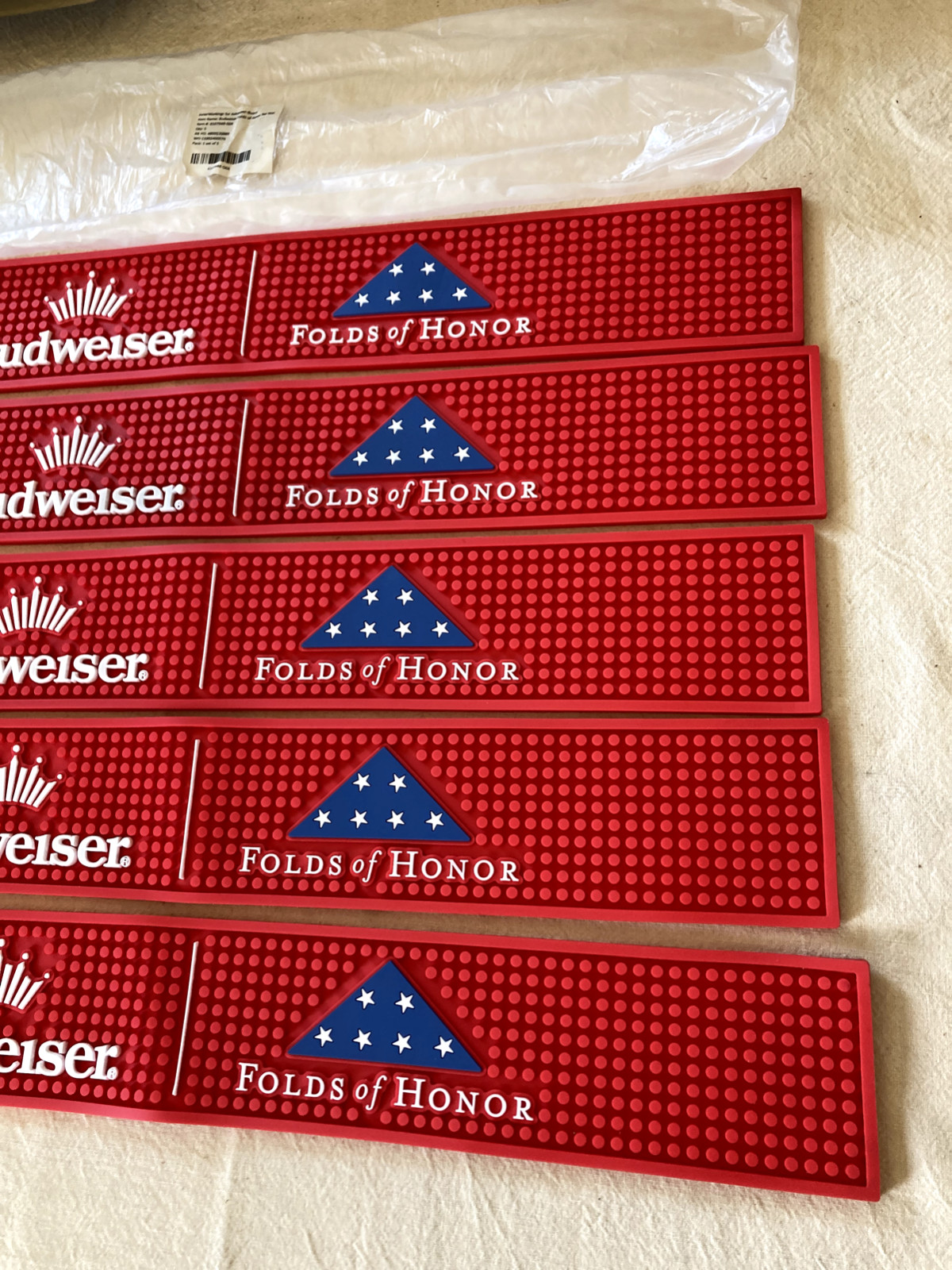 budweiser beer 'folds of honor' bar mat - 24"x 3.5" NOS (5 avail) EXC cond...