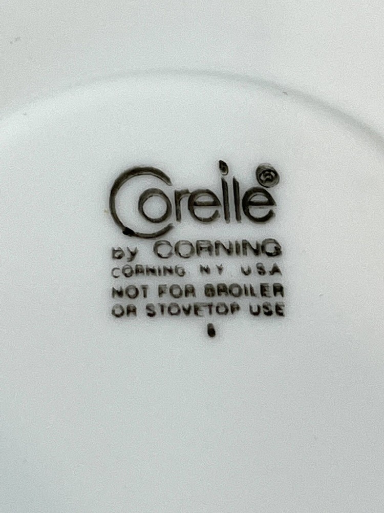 Corelle STRAWBERRY SUNDAE Dinnerware Set ~ 5 Piece Set