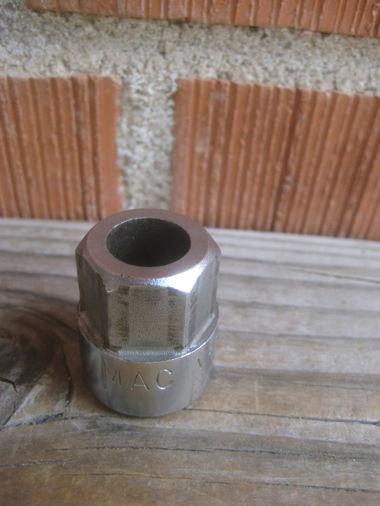 Vintage 3/4" Size ** MAC *** Pass Through Socket VRSS242 & 12 Pt USA