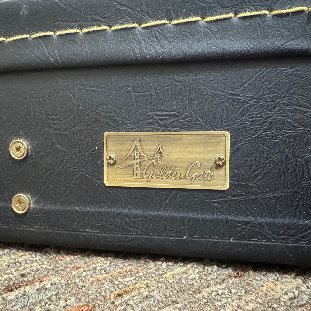 Golden Gate Hardshell Case Resonator Banjo