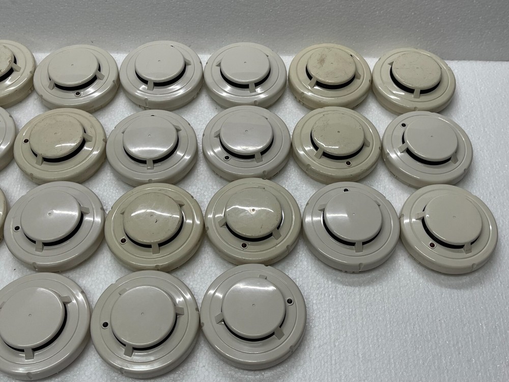 25pcs of System Sensor Model 2351E Smoke Detector With System Sensor Base B401