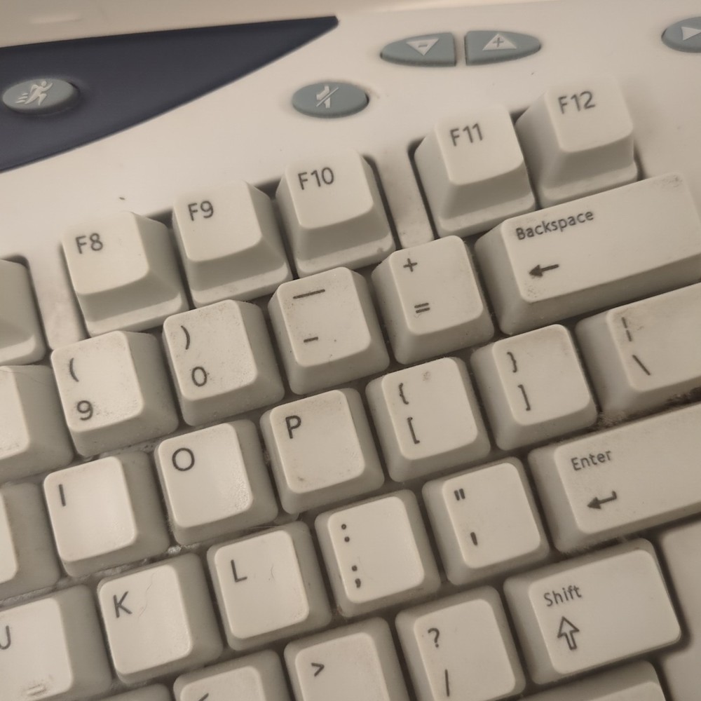 Untested Logitech Cordless Desktop Pro Ergonomic keyboard circa 2000 867038-0100